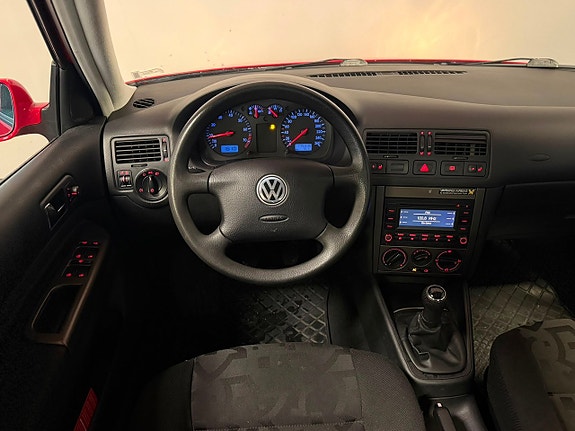 Volkswagen Bora 11 of 15
