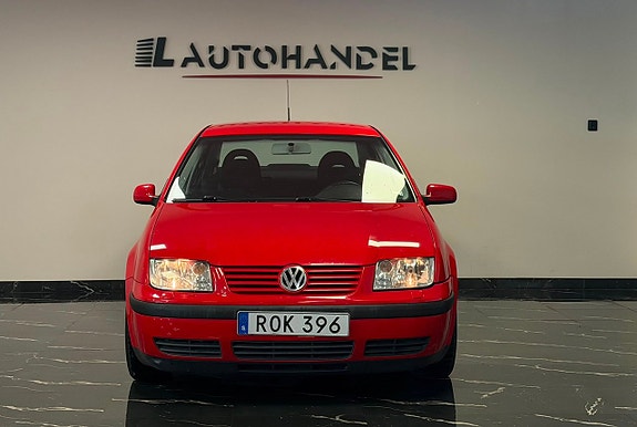 Volkswagen Bora 2 of 15