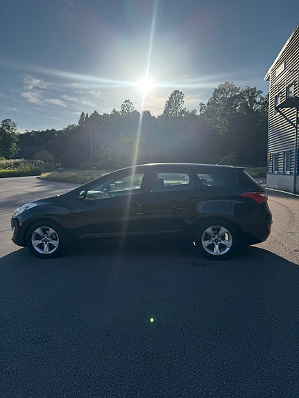 Hyundai i30 7 of 13