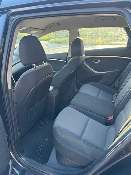 Hyundai i30 10 of 13