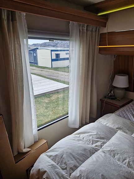 Hobby 560 UFF EXCELLENT Queensbed 4 of 10