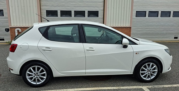 Seat Ibiza 5 of 13