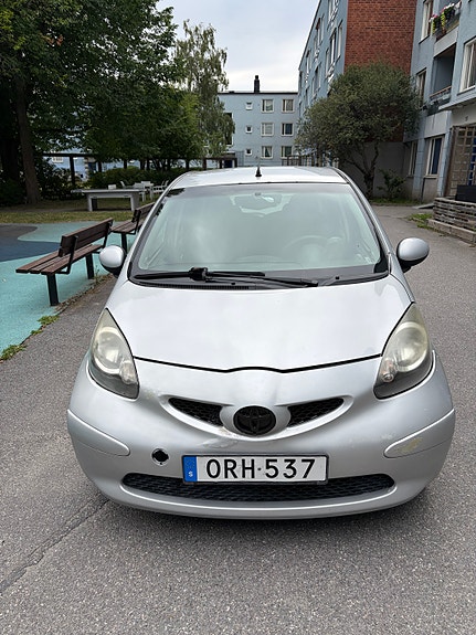 Toyota Aygo 4 of 9