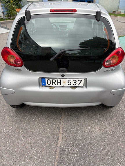 Toyota Aygo 3 of 9