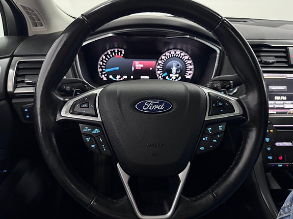 Ford Mondeo 15 of 30