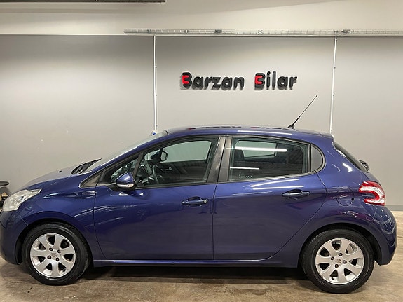 Peugeot 208 6 of 24