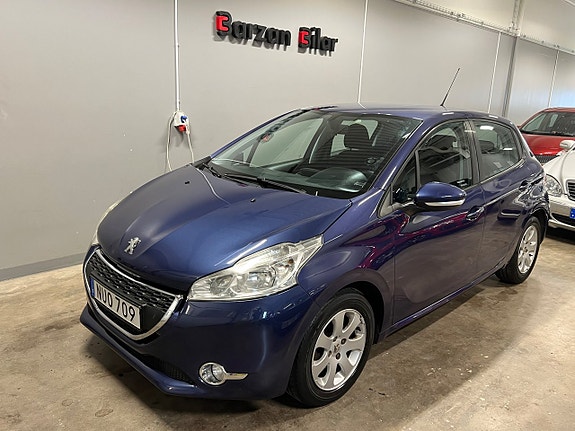 Peugeot 208 3 of 24