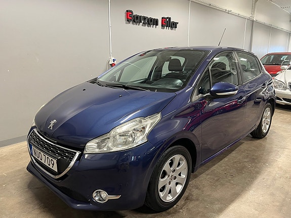 Peugeot 208 11 of 24