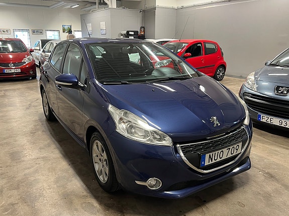 Peugeot 208 12 of 24