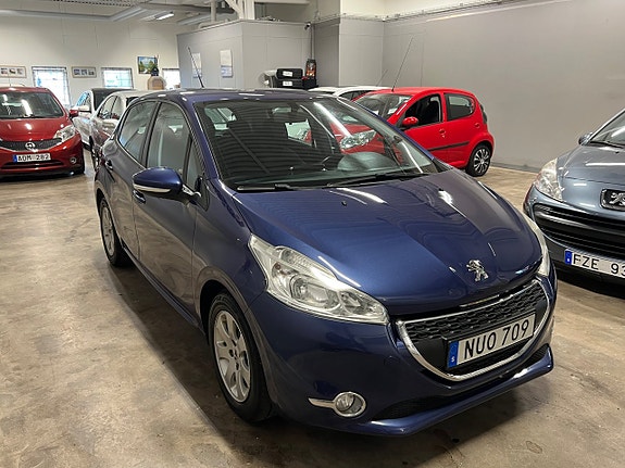 Peugeot 208 4 of 24