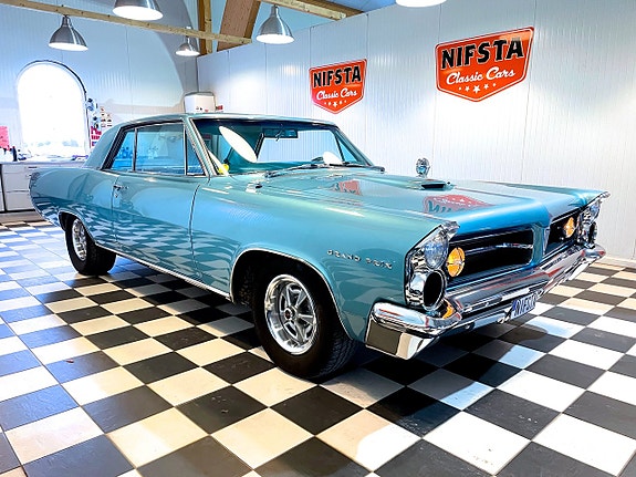 Pontiac Grand Prix 4 of 30
