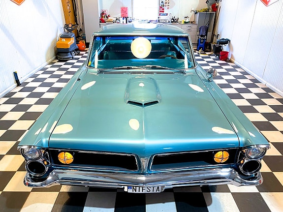 Pontiac Grand Prix 7 of 30