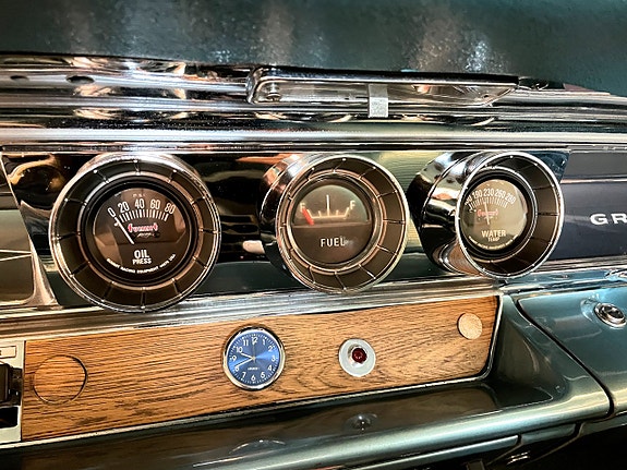 Pontiac Grand Prix 21 of 30