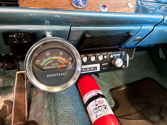Pontiac Grand Prix 23 of 30