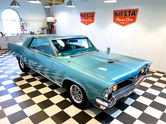 Pontiac Grand Prix 3 of 30