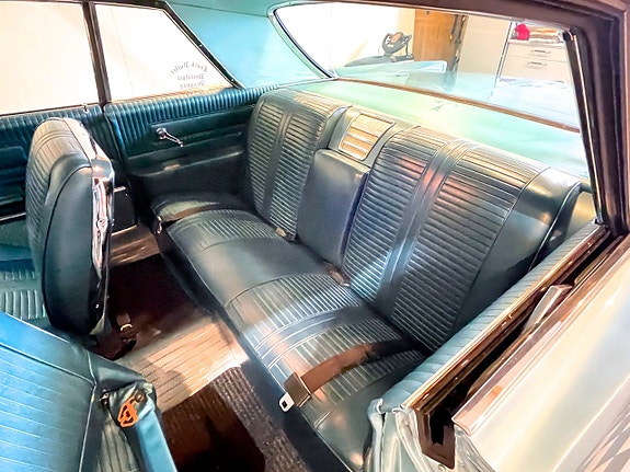 Pontiac Grand Prix 27 of 30