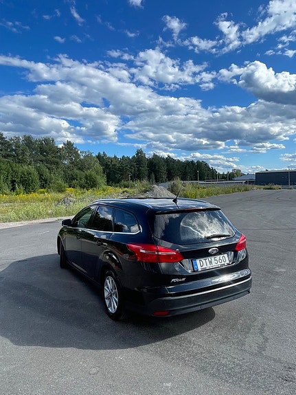 Ford Focus 8 of 16