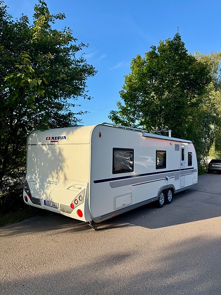 Adria 743 UK Alpina 2 of 12