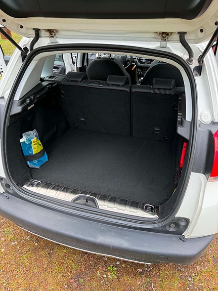 Peugeot 2008 5 of 10