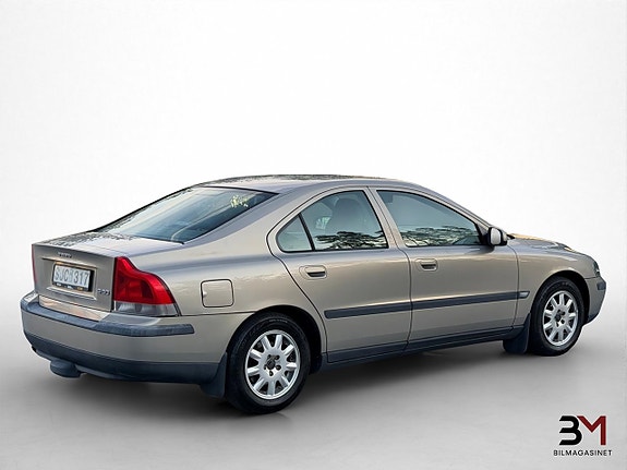 Volvo S60 6 of 16