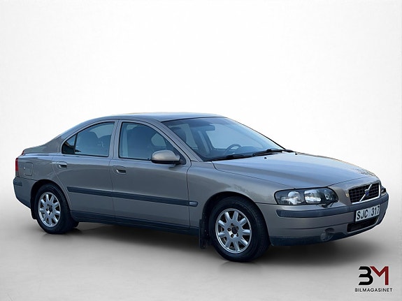 Volvo S60 8 of 16
