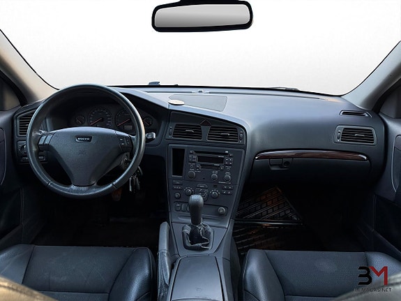 Volvo S60 13 of 16