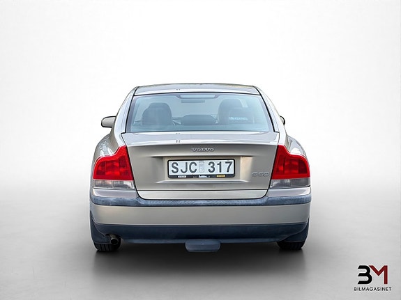 Volvo S60 5 of 16
