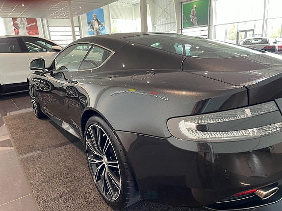Aston Martin DB9 8 of 19