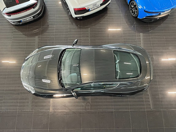 Aston Martin DB9 6 of 19