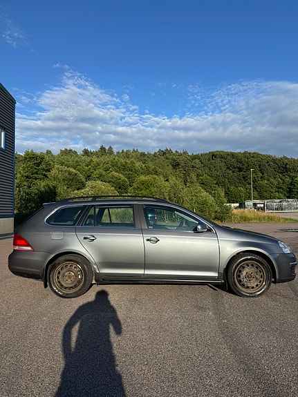 Volkswagen Golf V 8 of 12