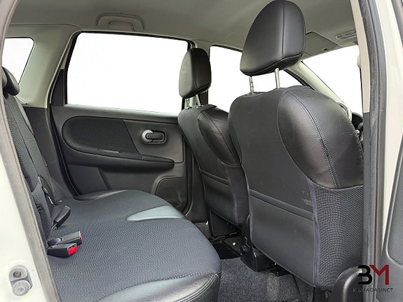 Nissan Note 12 of 16