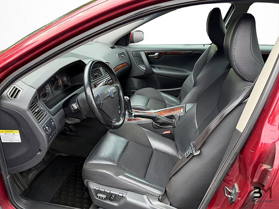 Volvo S60 9 of 20