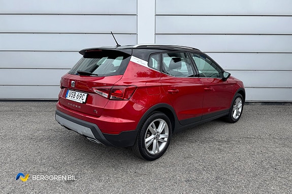 Seat Arona 4 of 30