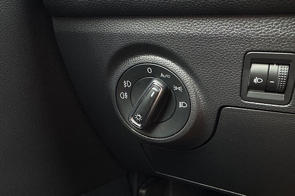 Seat Arona 29 of 30