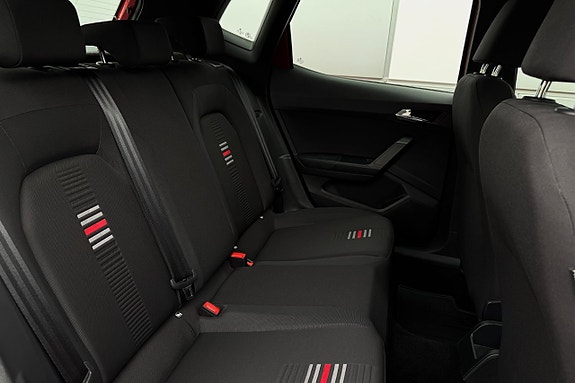 Seat Arona 19 of 30