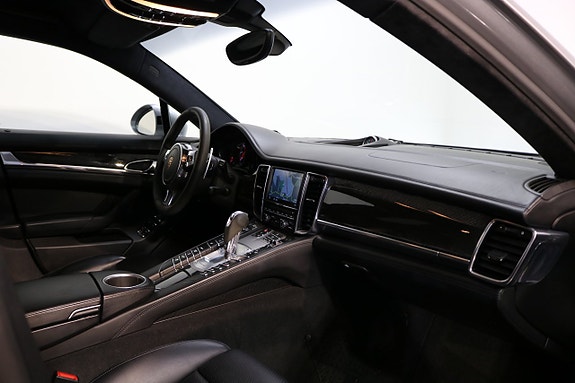 Porsche Panamera Turbo S 18 of 28