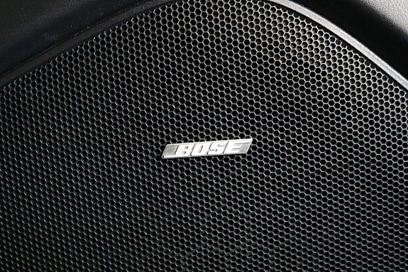 Porsche Panamera Turbo S 9 of 28