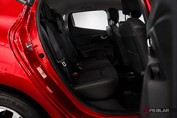 Renault Clio 17 of 24