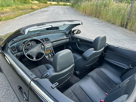 Mercedes-Benz CLK430 6 of 11