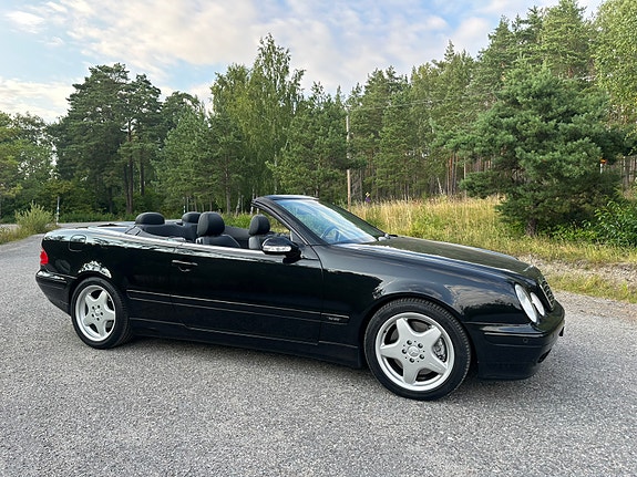 Mercedes-Benz CLK430 4 of 11