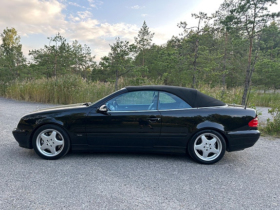 Mercedes-Benz CLK430 8 of 11