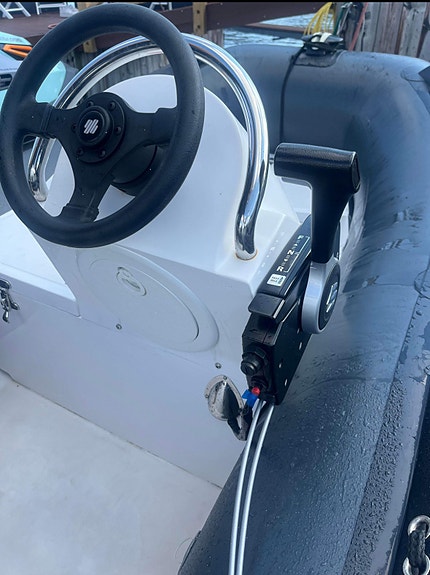 Suzumar 360 LUX RIB 3 of 4