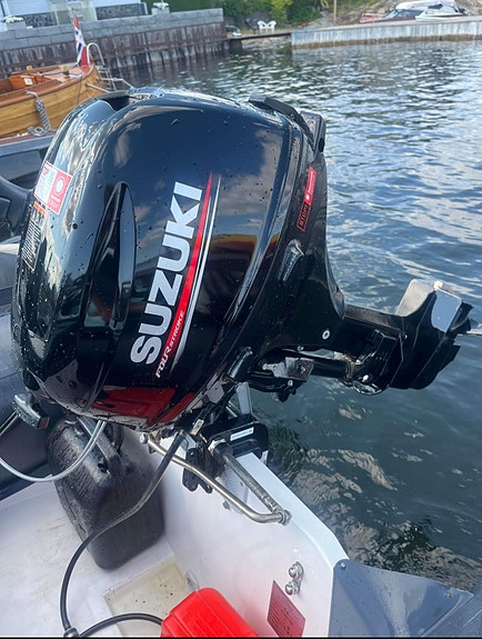 Suzumar 360 LUX RIB 4 of 4