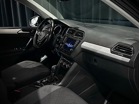Volkswagen Tiguan 17 of 30