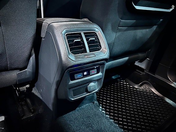 Volkswagen Tiguan 24 of 30