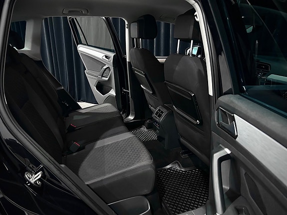 Volkswagen Tiguan 14 of 30