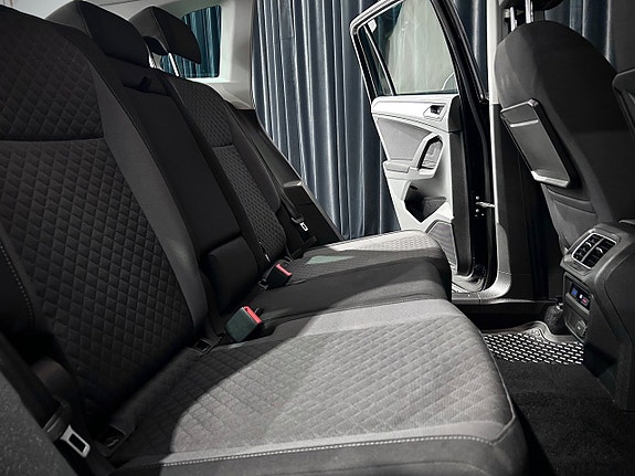 Volkswagen Tiguan 15 of 30