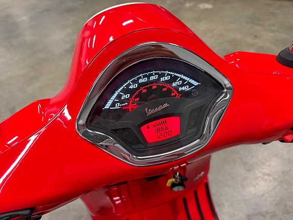 Vespa gts-300-e4 Piaggio Vespa GTS 300 Väska, Hållare, LÅG MIL, Topcase 4 of 16