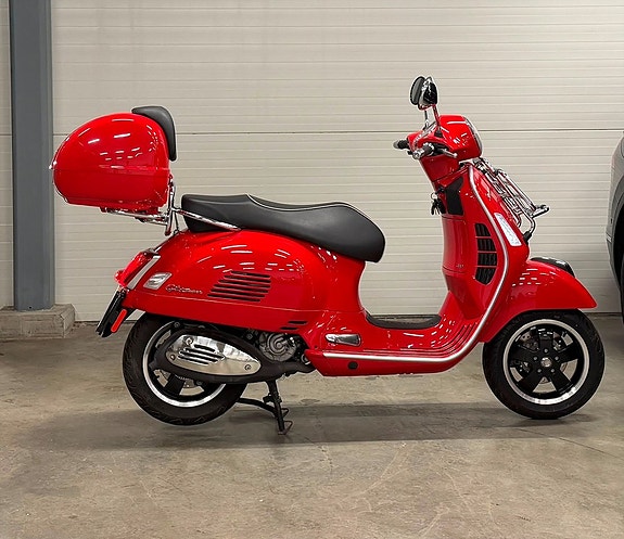 Vespa gts-300-e4 Piaggio Vespa GTS 300 Väska, Hållare, LÅG MIL, Topcase 2 of 16