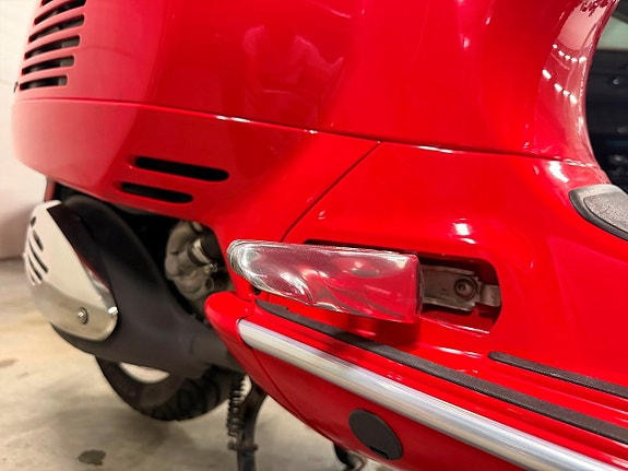 Vespa gts-300-e4 Piaggio Vespa GTS 300 Väska, Hållare, LÅG MIL, Topcase 10 of 16